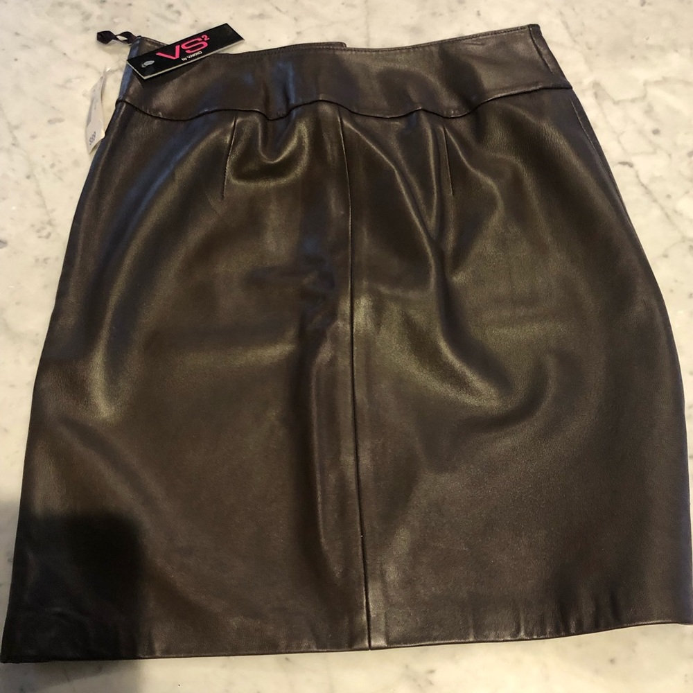 Stunning Dark Brown 100% Lamb Leather Mini Skirt!